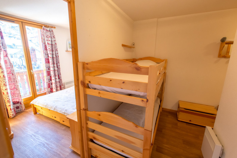 CABINE - APPARTEMENT BON ACCUEIL 25 - VALLOIRE CENTRE CABINE - APPARTEMENT BON ACCUEIL 25 - VALLOIRE CENTRE