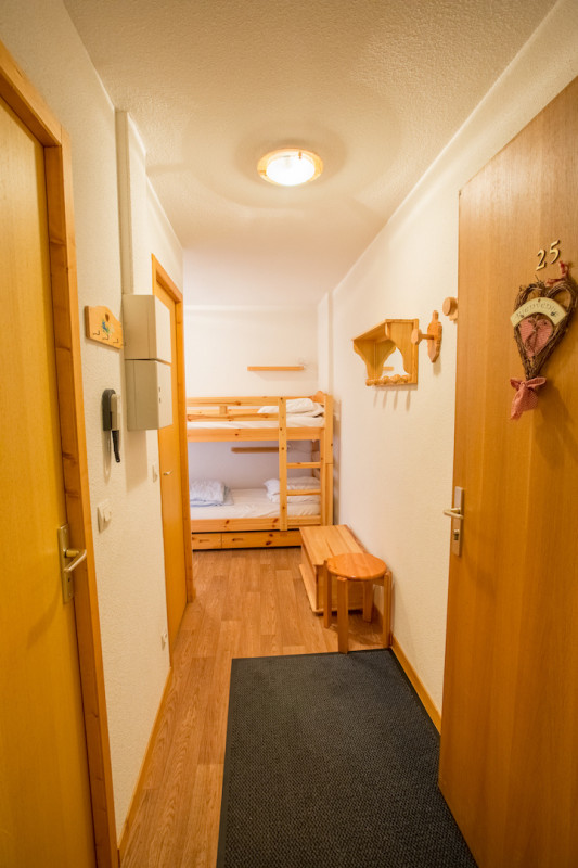 COULOIR - APPARTEMENT BON ACCUEIL 25 - VALLOIRE CENTRE COULOIR - APPARTEMENT BON ACCUEIL 25 - VALLOIRE CENTRE