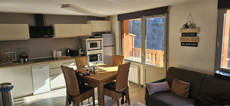 CUISINE - APPARTEMENT ROCHECHATEAU 17 - VALLOIRE CENTRE CUISINE - APPARTEMENT ROCHECHATEAU 17 - VALLOIRE CENTRE