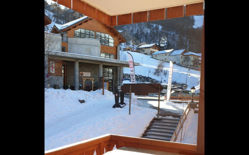 VUE BALCON - APPARTEMENT ROCHECHATEAU 17 - VALLOIRE CENTRE VUE BALCON - APPARTEMENT ROCHECHATEAU 17 - VALLOIRE CENTRE