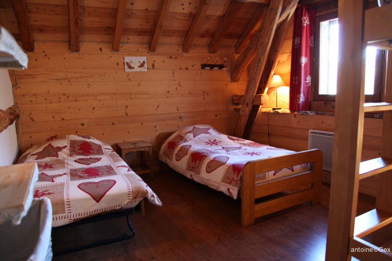 CHAMBRE 2 - APPARTEMENT ABRIGRANGE - VALLOIRE LA RUAZ  CHAMBRE 2 - APPARTEMENT ABRIGRANGE - VALLOIRE LA RUAZ