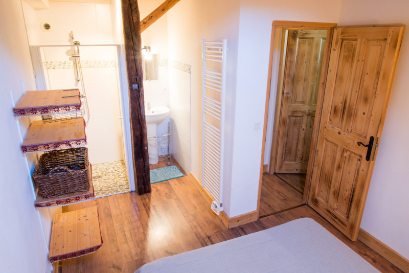 CHAMBRE 4 - APPARTEMENT - ABRIBERGERIE - VALLOIRE LA RUAZ CHAMBRE 4 - APPARTEMENT - ABRIBERGERIE - VALLOIRE LA RUAZ