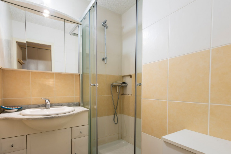 SALLE D'EAU - APPARTEMENT DEMEURANCE 110 - VALLOIRE LES PLANS