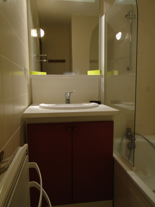 SALLE DE BAINS - HAMEAU DE VALLOIRE APPARTEMENT 506 - VALLOIRE LES CHOSEAUX SALLE DE BAINS - HAMEAU DE VALLOIRE APPARTEMENT 506 - VALLOIRE LES CHOSEAUX