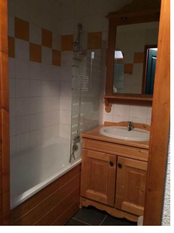 SALLE DE BAINS - APPARTEMENT G11 CHALETS DU GALIBIER 1 - VALLOIRE MOULIN BENJAMIN SALLE DE BAINS - APPARTEMENT G11 CHALETS DU GALIBIER 1 - VALLOIRE MOULIN BENJAMIN