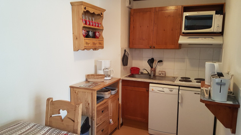 CUISINE- APPARTEMENT LES VALMONTS CHARDON 35 - LES CHARBONNIERES VALLOIRE