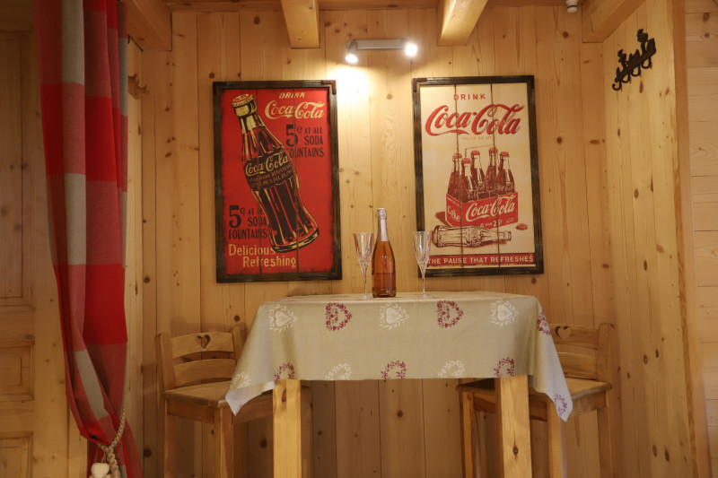 COIN REPAS -  STUDIO LES SELLETTES 6 - VALLOIRE CENTRE COIN REPAS -  STUDIO LES SELLETTES 6 - VALLOIRE CENTRE