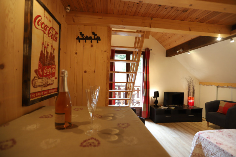 COIN REPAS - STUDIO LES SELLETTES 6 - VALLOIRE CENTRE COIN REPAS - STUDIO LES SELLETTES 6 - VALLOIRE CENTRE