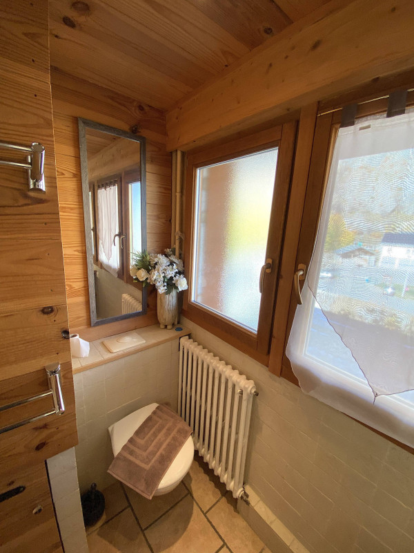 SALLE DE BAINS - APPARTEMENT RESIDENCE GALIBIER N°25 - VALLOIRE CENTRE SALLE DE BAINS - APPARTEMENT RESIDENCE GALIBIER N°25 - VALLOIRE CENTRE