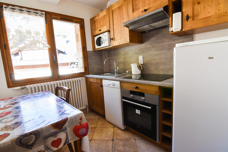 CUISINE - APPARTEMENT CHARDONNETS 05 - VALLOIRE CENTRE CUISINE - APPARTEMENT CHARDONNETS 05 - VALLOIRE CENTRE