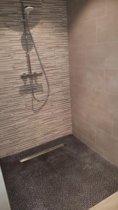 SALLE D'EAU- APPARTEMENT TERRASSES DES CHOSEAUX D4 - CHOSEAUX VILLE VALLOIRE SALLE D'EAU- APPARTEMENT TERRASSES DES CHOSEAUX D4 - CHOSEAUX VILLE VALLOIRE