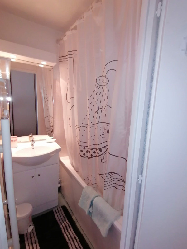 SALLE DE BAIN - APPARTEMENT CORDELIERS 105 - VALLOIRE LA GRAND VY SALLE DE BAIN - APPARTEMENT CORDELIERS 105 - VALLOIRE LA GRAND VY