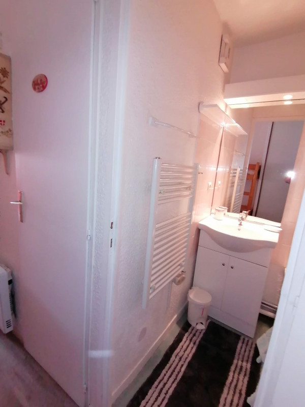 SALLE DE BAIN - APPARTEMENT CORDELIERS 105 - VALLOIRE LA GRAND VY SALLE DE BAIN - APPARTEMENT CORDELIERS 105 - VALLOIRE LA GRAND VY