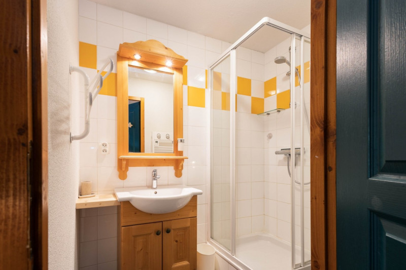 SALLE D'EAU NIVEAU 2- CHALET DU GALIBIER I G36 - VALLOIRE MOULIN BENJAMIN