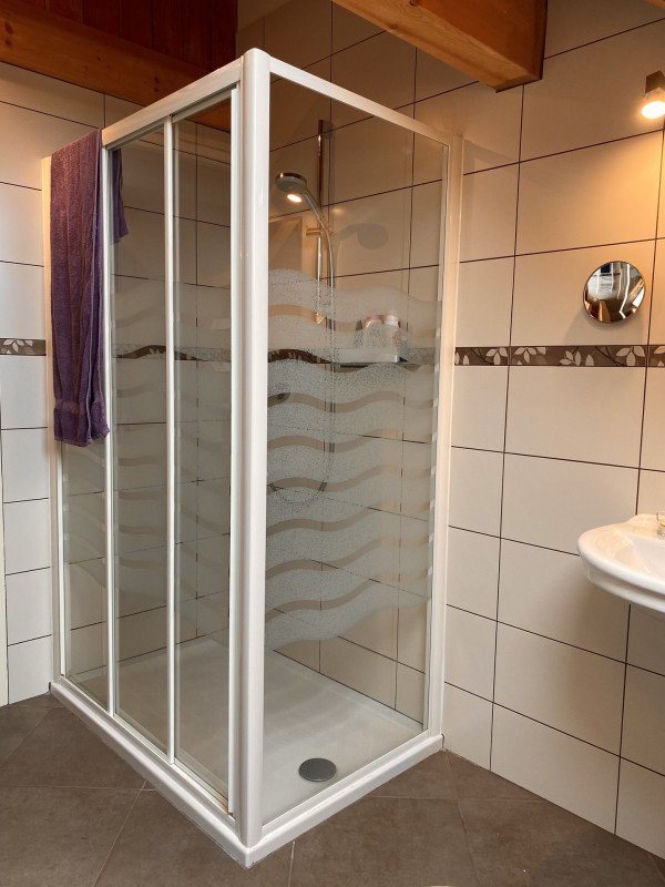 SALLE D'EAU - APPARTEMENT LA COMBETTA - VALLOIRE LE COL - VALLOIRE RESERVATIONS