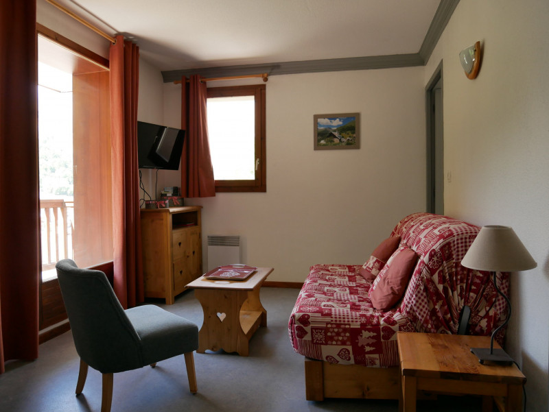 SALON - APPARTEMENT LES VALMONTS DAPHNEE 21 - LES CHARBONNIERES VALLOIRE - VALLOIRE RESERVATIONS