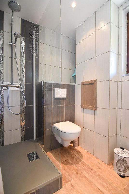 SALLE DE BAINS - APPARTEMENT LES CRETES 123 - VALLOIRE CENTRE SALLE DE BAINS - APPARTEMENT LES CRETES 123 - VALLOIRE CENTRE