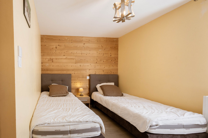 CHAMBRE 2 - APPARTEMENT LES LIGNIERES 1 - VALLOIRE CENTRE 