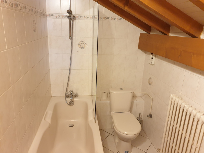 SALLE DE BAIN - APPARTEMENT MAGNIN 7 - VALLOIRE CENTRE SALLE DE BAIN - APPARTEMENT MAGNIN 7 - VALLOIRE CENTRE