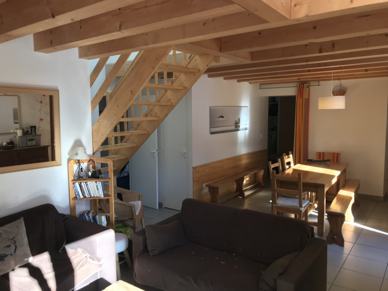 _lv_images__lot_0090070641_02_37240617