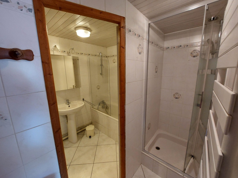 SALLE DE BAINS - MAGNIN SPORTS APPARTEMENT 1 - VALLOIRE CENTRE SALLE DE BAINS - MAGNIN SPORTS APPARTEMENT 1 - VALLOIRE CENTRE