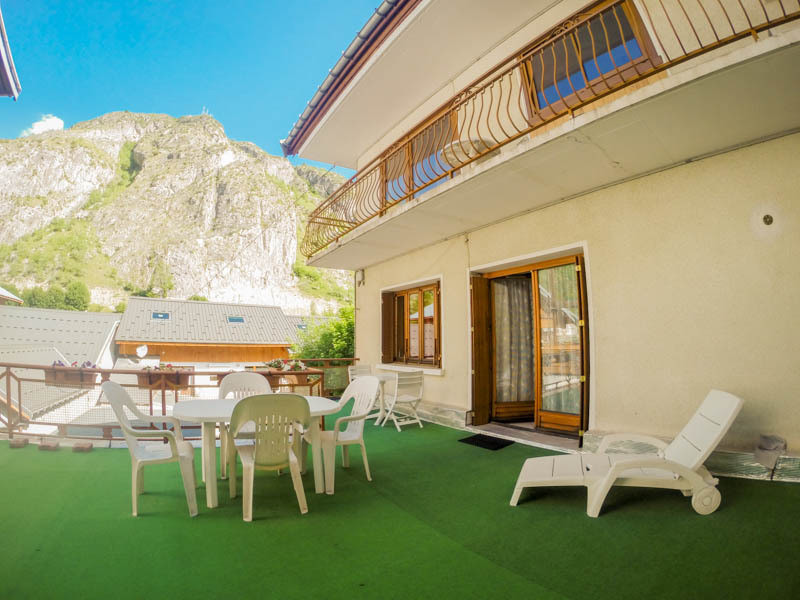 TERRASSE - APPARTEMENT MAGNIN SPORTS N°5 - VALLOIRE CENTRE TERRASSE - APPARTEMENT MAGNIN SPORTS N°5 - VALLOIRE CENTRE