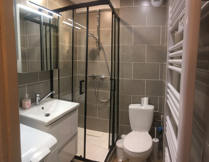 SALLE D'EAU 2 - APPARTEMENT BETELGEUSE 60 - VALLOIRE CENTRE SALLE D'EAU 2 - APPARTEMENT BETELGEUSE 60 - VALLOIRE CENTRE