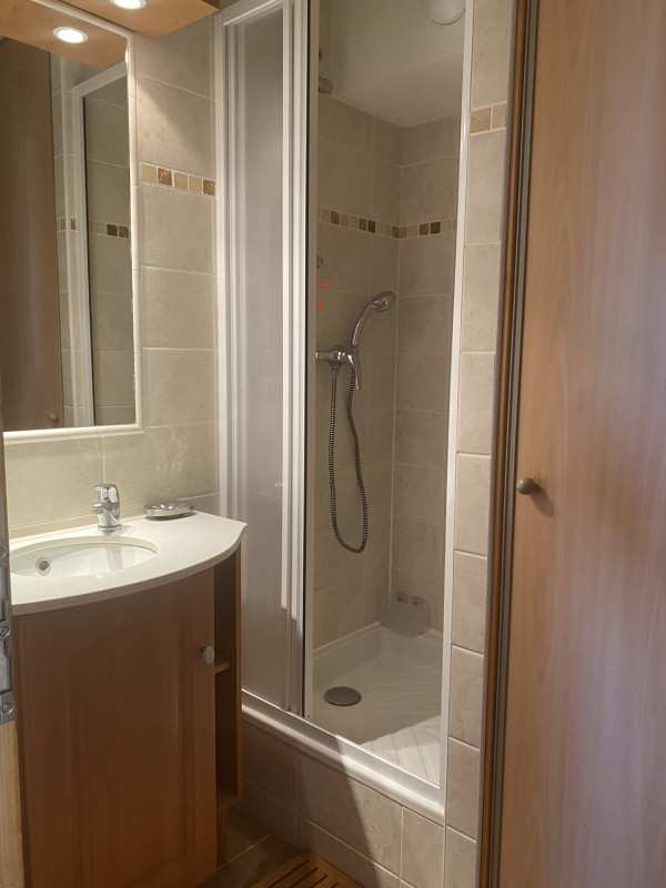 SALLE D'EAU - APPARTEMENT GRAND VY B201 - VALLOIRE LA GRAND VY  SALLE D'EAU - APPARTEMENT GRAND VY B201 - VALLOIRE LA GRAND VY