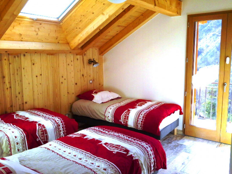 CHAMBRE 3 - CHALET LAMARTINE - LES CHOSEAUX VILLE VALLOIRE CHAMBRE 3 - CHALET LAMARTINE - LES CHOSEAUX VILLE VALLOIRE