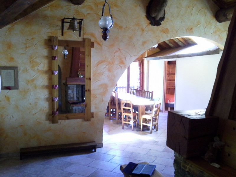 ENTREE - APPARTEMENT LES LUPINS CHALET LES ANCOLIES - VALLOIRE LES CLOTS ENTREE - APPARTEMENT LES LUPINS CHALET LES ANCOLIES - VALLOIRE LES CLOTS