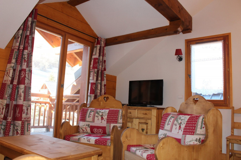 SALON - APPARTEMENT GRAND VY A202 - GRAND VY VALLOIRE - VALLOIRE RESERVATIONS SALON - APPARTEMENT GRAND VY A202 - GRAND VY VALLOIRE - VALLOIRE RESERVATIONS