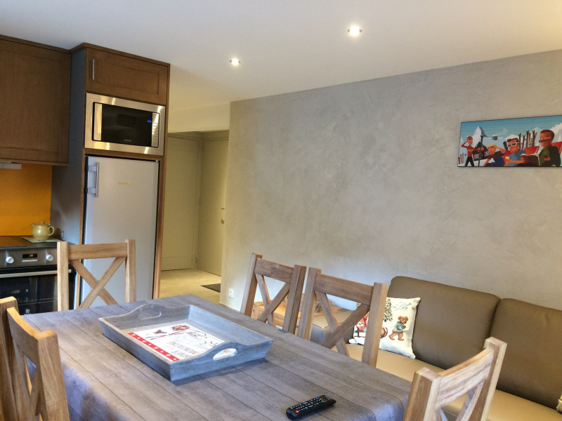 SALON - APPARTEMENT LES CHARDONNETS B2 - VALLOIRE CENTRE SALON - APPARTEMENT LES CHARDONNETS B2 - VALLOIRE CENTRE