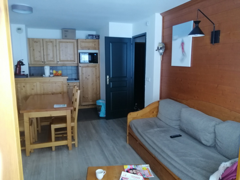 SALON - APPARTEMENT CHALETS GALIBIER 2 N° 424 - MOULIN BENJAMIN - VALLOIRE - VALLOIRE RESERVATIONS SALON - APPARTEMENT CHALETS GALIBIER 2 N° 424 - MOULIN BENJAMIN - VALLOIRE - VALLOIRE RESERVATIONS