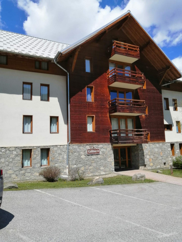 ENTREE BATIMENT - APPARTEMENT CHALETS GALIBIER 2 N° 424 - MOULIN BENJAMIN - VALLOIRE ENTREE BATIMENT - APPARTEMENT CHALETS GALIBIER 2 N° 424 - MOULIN BENJAMIN - VALLOIRE