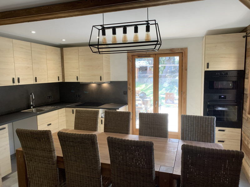 _lv_images__lot_0090070683_04_37725748