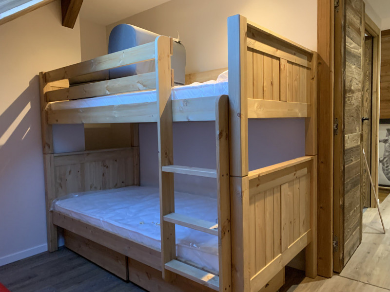 _lv_images__lot_0090070683_10_36948499