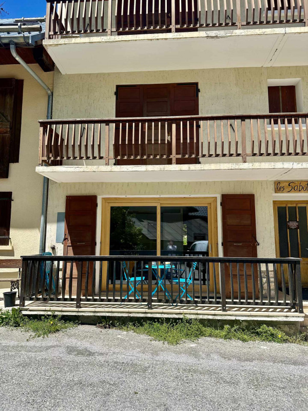 VUE EXTERIEURE SUR APPARTEMENT - APPARTEMENT SABOTS DE VENUS N°2 - LES VERNEYS VUE EXTERIEURE SUR APPARTEMENT - APPARTEMENT SABOTS DE VENUS N°2 - LES VERNEYS