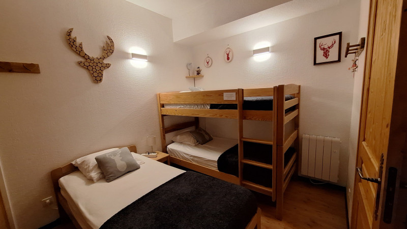 CABINE - HAMEAU DE VALLOIRE 211 - LES CHOSEAUX VILLE CABINE - HAMEAU DE VALLOIRE 211 - LES CHOSEAUX VILLE