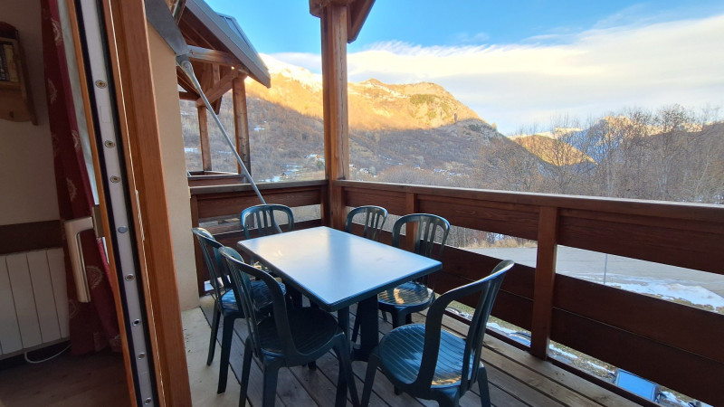 TERRASSE- HAMEAU DE VALLOIRE 211 - LES CHOSEAUX VILLE