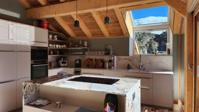 CUISINE - CHALET TOTORO - VALLOIRE LE CRET DU SERROZ CUISINE - CHALET TOTORO - VALLOIRE LE CRET DU SERROZ