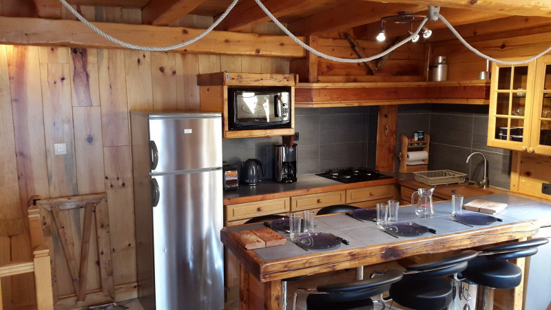 CUISINE - CHALET LE TAUHARA - VALLOIRE LES CLOTS - VALLOIRE RESERVATIONS CUISINE - CHALET LE TAUHARA - VALLOIRE LES CLOTS - VALLOIRE RESERVATIONS