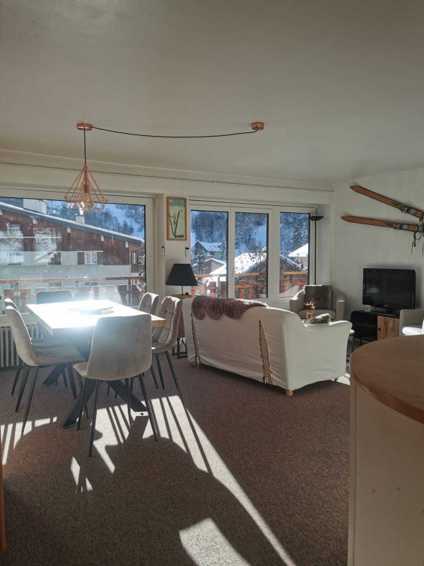 SALON - APPARTEMENT RESIDENCE GALIBIER 23 - VALLOIRE CENTRE - VALLOIRE RESERVATIONS SALON - APPARTEMENT RESIDENCE GALIBIER 23 - VALLOIRE CENTRE - VALLOIRE RESERVATIONS