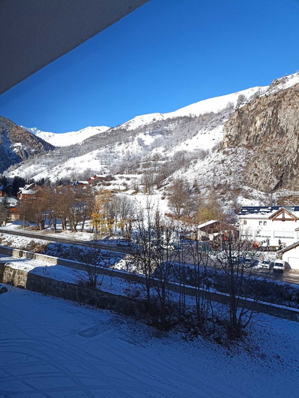 VUE CHAMBRE - APPARTEMENT RESIDENCE GALIBIER 23 - VALLOIRE CENTRE VUE CHAMBRE - APPARTEMENT RESIDENCE GALIBIER 23 - VALLOIRE CENTRE