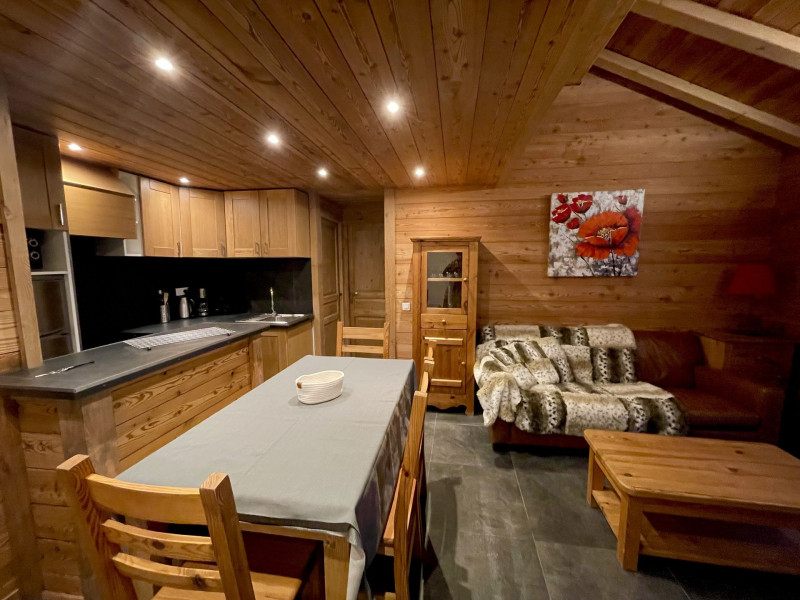 SALON - CHALET LE NEVE 4 - VALLOIRE LES VERNEYS - VALLOIRE RESERVATIONS SALON - CHALET LE NEVE 4 - VALLOIRE LES VERNEYS - VALLOIRE RESERVATIONS