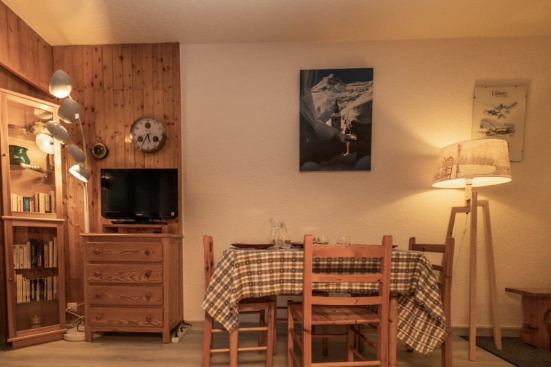 SEJOUR - STUDIO CREY DU QUART N°59 - VALLOIRE CENTRE - VALLOIRE RESERVATIONS SEJOUR - STUDIO CREY DU QUART N°59 - VALLOIRE CENTRE - VALLOIRE RESERVATIONS