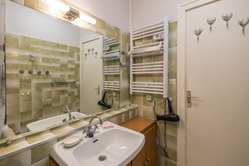 SALLE DE BAIN - STUDIO CREY DU QUART N°59 - VALLOIRE CENTRE  SALLE DE BAIN - STUDIO CREY DU QUART N°59 - VALLOIRE CENTRE