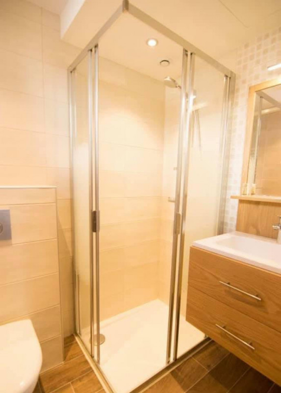 SALLE D'EAU CHAMBRE - APPARTEMENT AZUR - VALLOIRE LA RUAZ SALLE D'EAU CHAMBRE - APPARTEMENT AZUR - VALLOIRE LA RUAZ