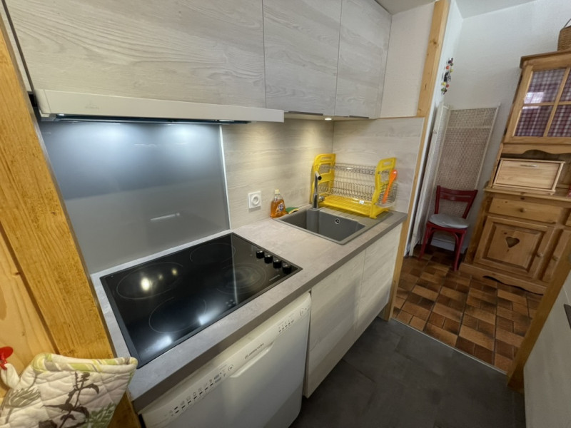 CUISINE - APPARTEMENT CREY DU QUART 60 - VALLOIRE CENTRE