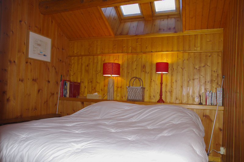 CHAMBRE - APPARTEMENT LE PRAZ 24 - VALLOIRE CENTRE CHAMBRE - APPARTEMENT LE PRAZ 24 - VALLOIRE CENTRE