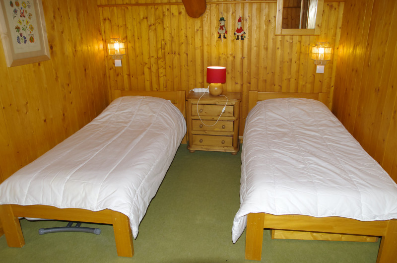 CHAMBRE - APPARTEMENT LE PRAZ 24 - VALLOIRE CENTRE CHAMBRE - APPARTEMENT LE PRAZ 24 - VALLOIRE CENTRE